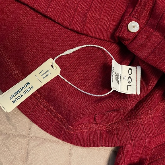 NWT - OGL Wide Rib V-Neck Cardigan - Deep Red - Picture 5 of 5